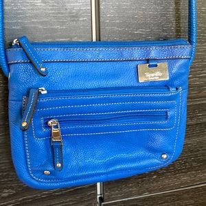 NWOT Tignanello French Blue Italian Pebbled Leather Xbody Bag w Built in Wallet